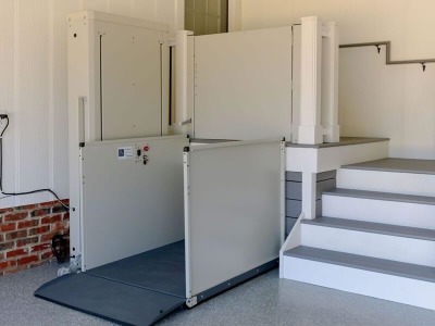 Vertical-Platform-Lift