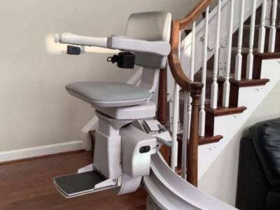 Curved-Stair-Lift1